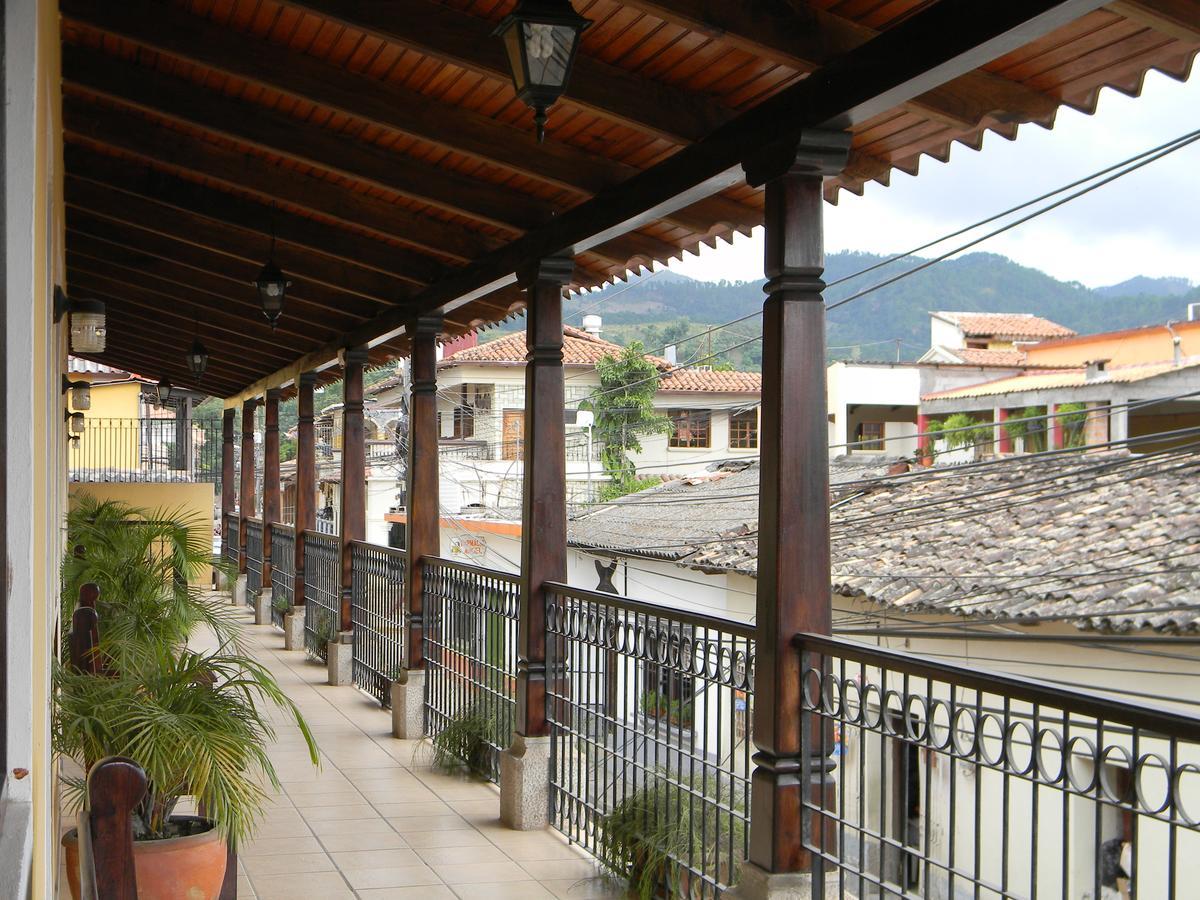 Berakah B&B- Central Park Copán Екстериор снимка