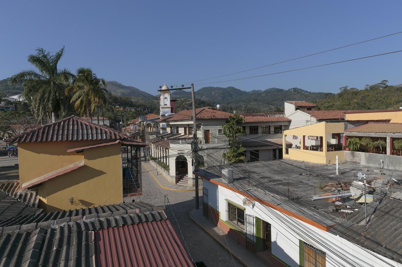 Berakah B&B- Central Park Copán Екстериор снимка